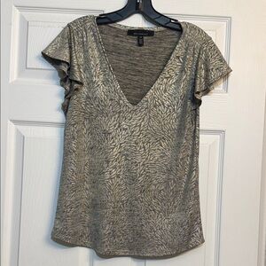 WHBM Elegant Army Green and Gold flutter sleeve NWOT Patterned Women's Top